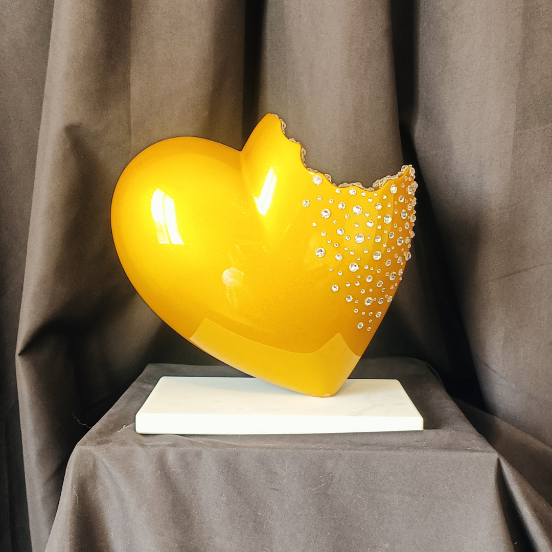 Ninu | Sa sculpture "CROCK DE TOI GOLD"